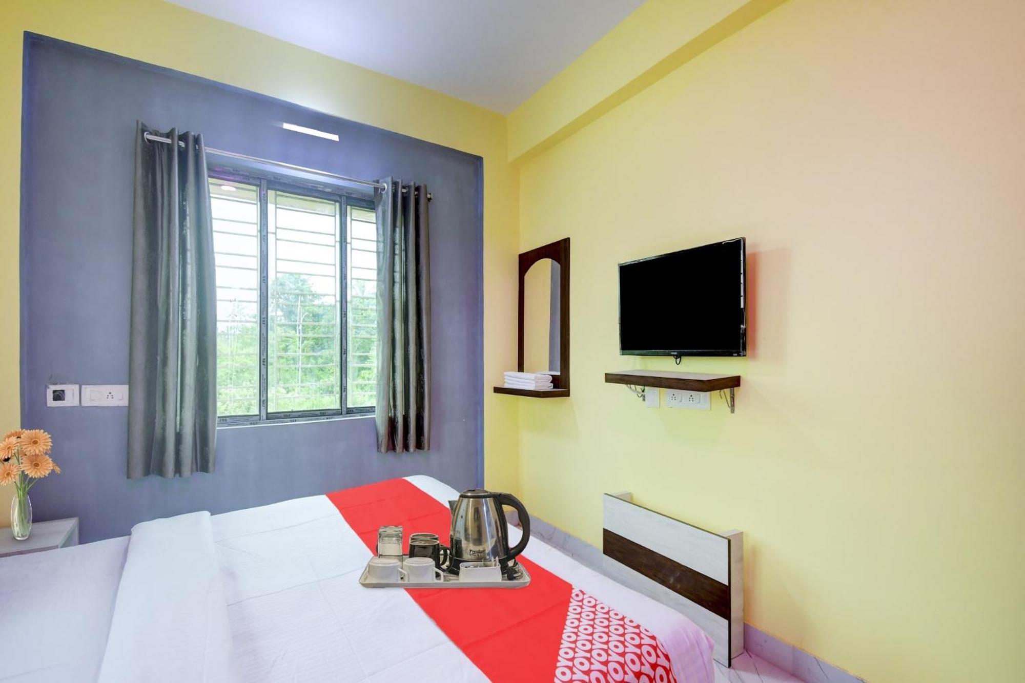 Super Hotel O 4 Friends Калькутта Экстерьер фото